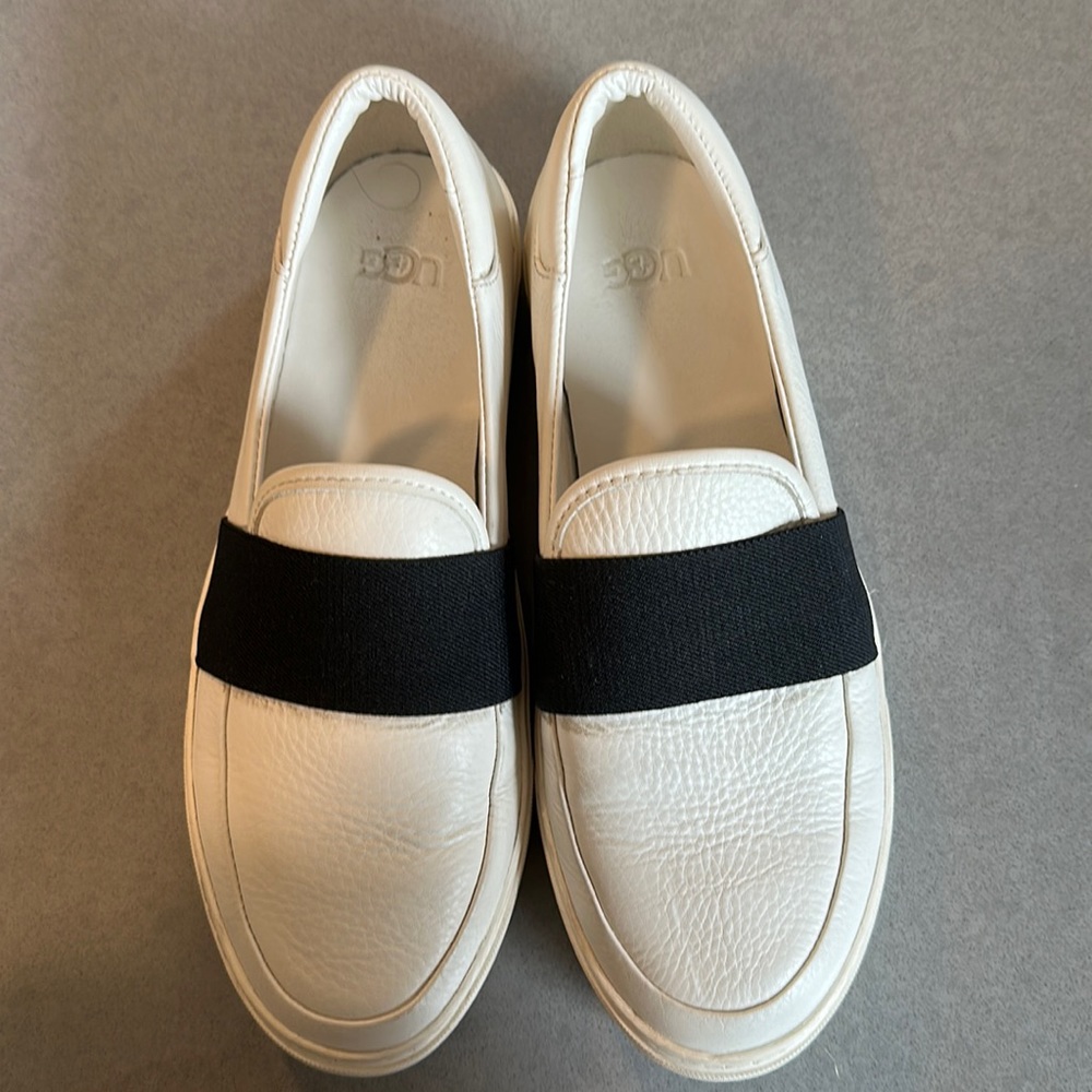 UGG Slip-On Sneakers Size 8